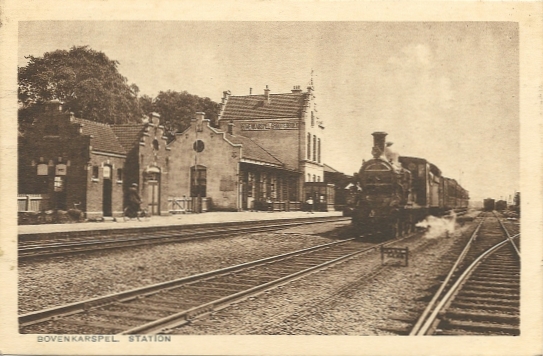 het stationsgebouw