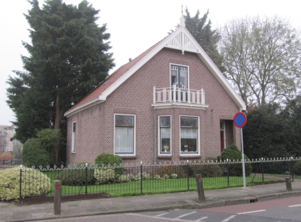 G26-woonhuis met bollenschuur bovenkarspel